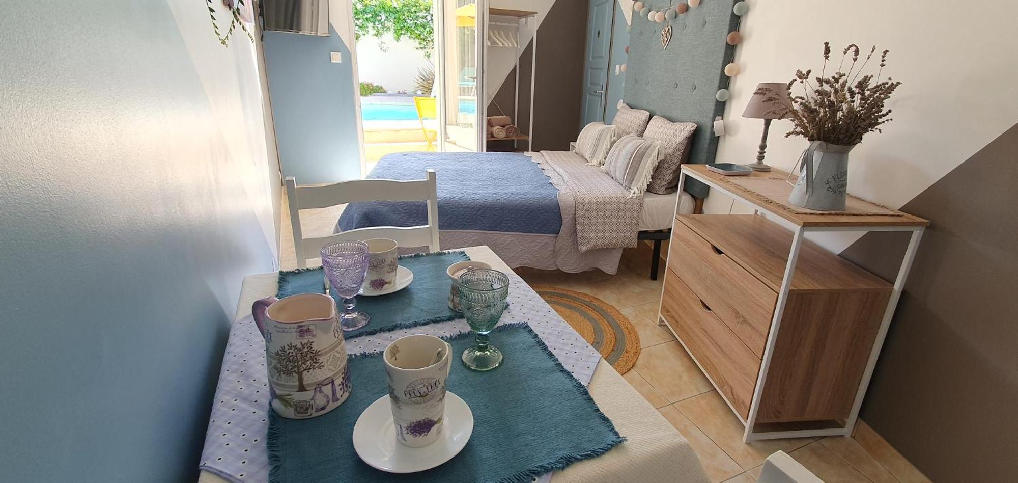 Chambre D'Hotes "La Petite Dormeuse" Comps  Exterior photo